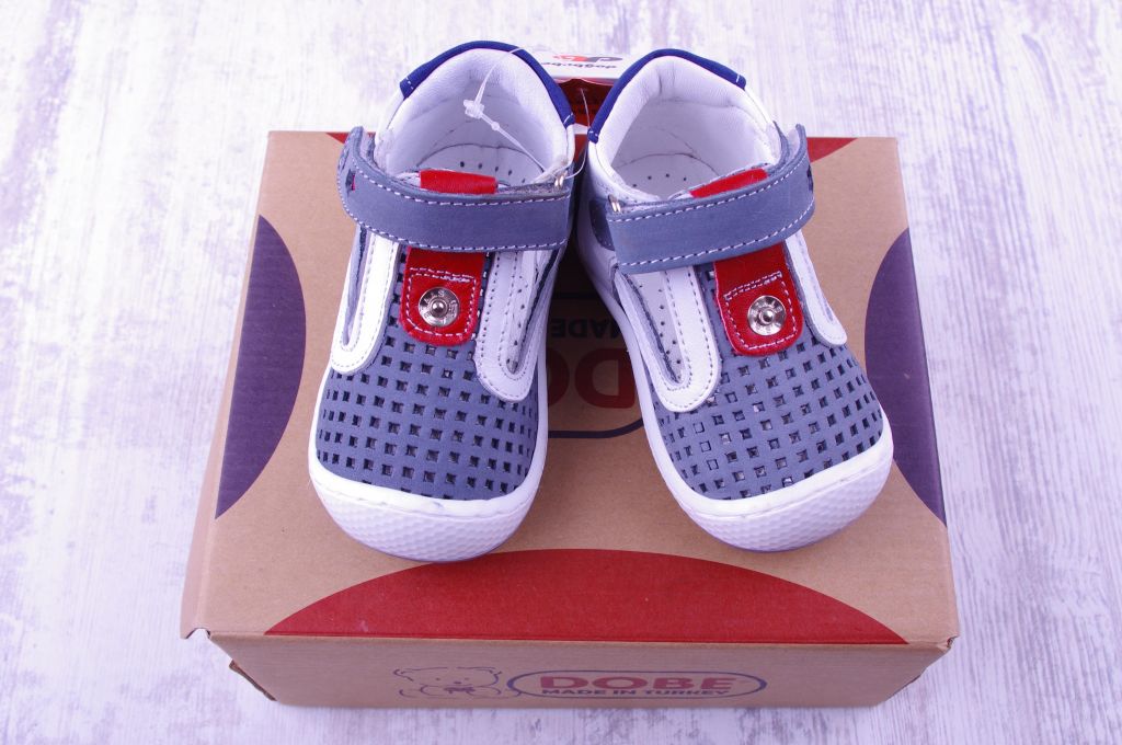 Ортопедични обувки от естествена кожа