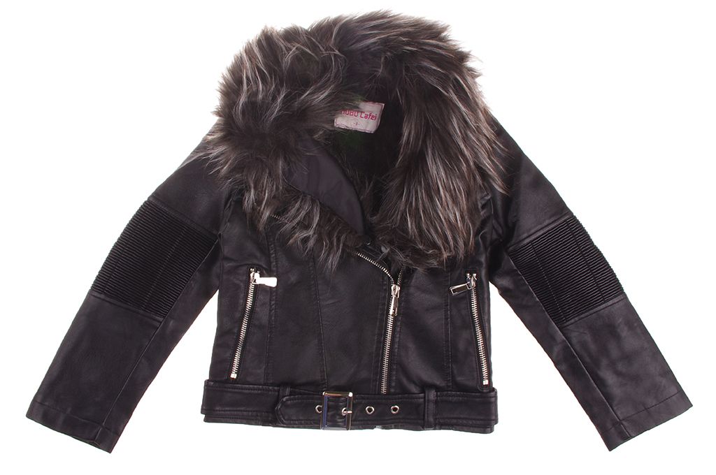 Кожено яке момиче